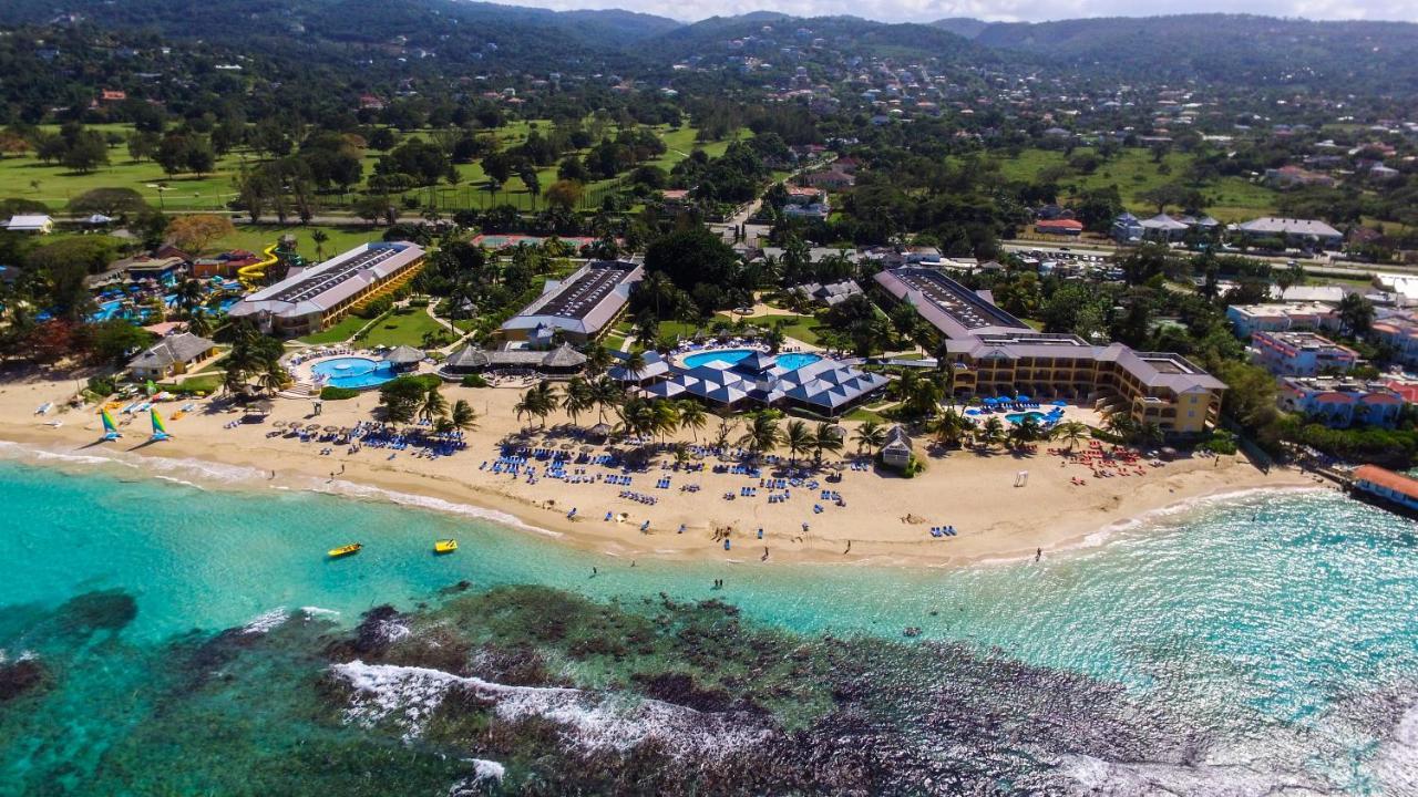 Jewel Runaway Bay Beach Resort & Waterpark Exterior foto