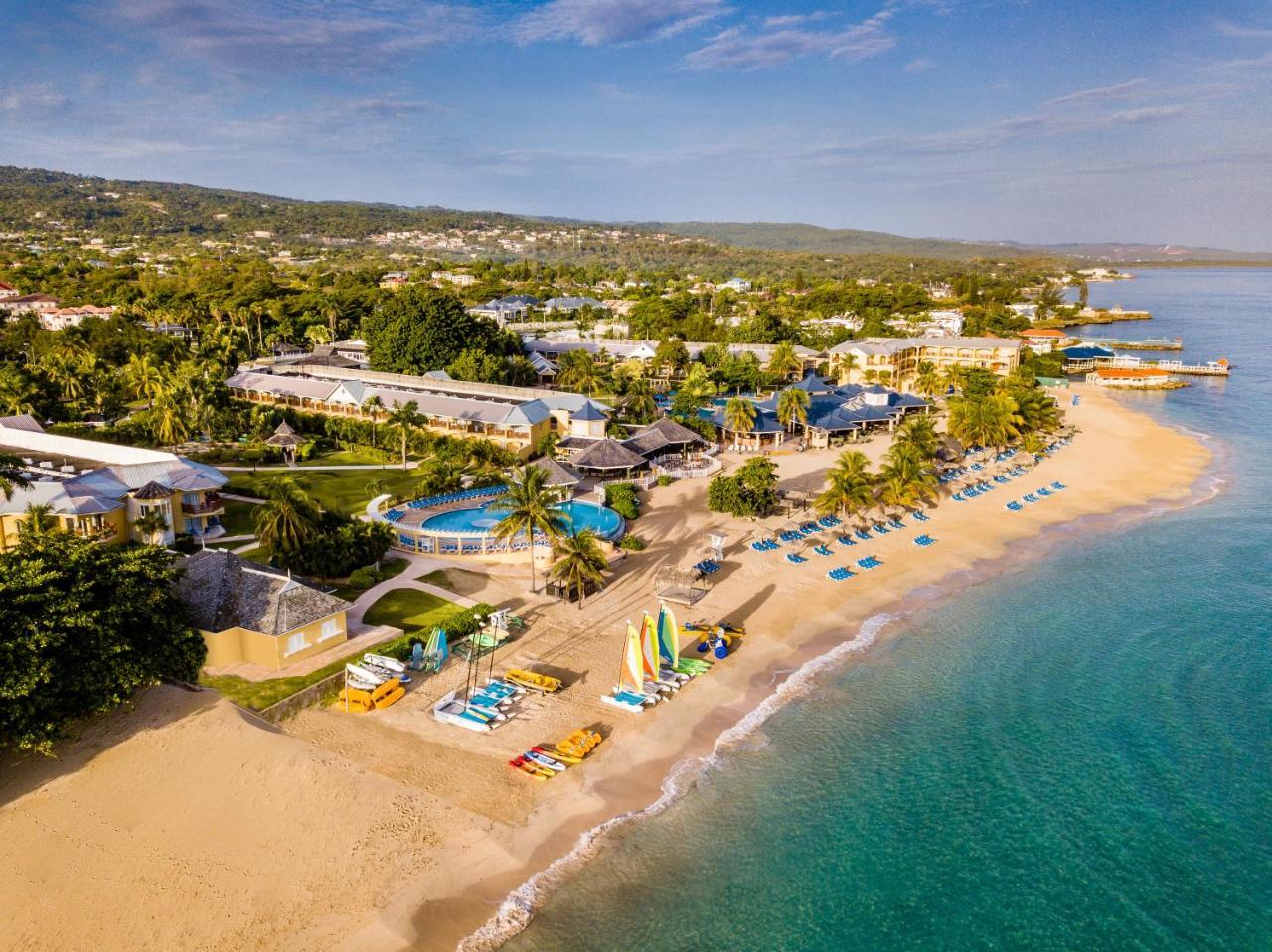 Jewel Runaway Bay Beach Resort & Waterpark Exterior foto