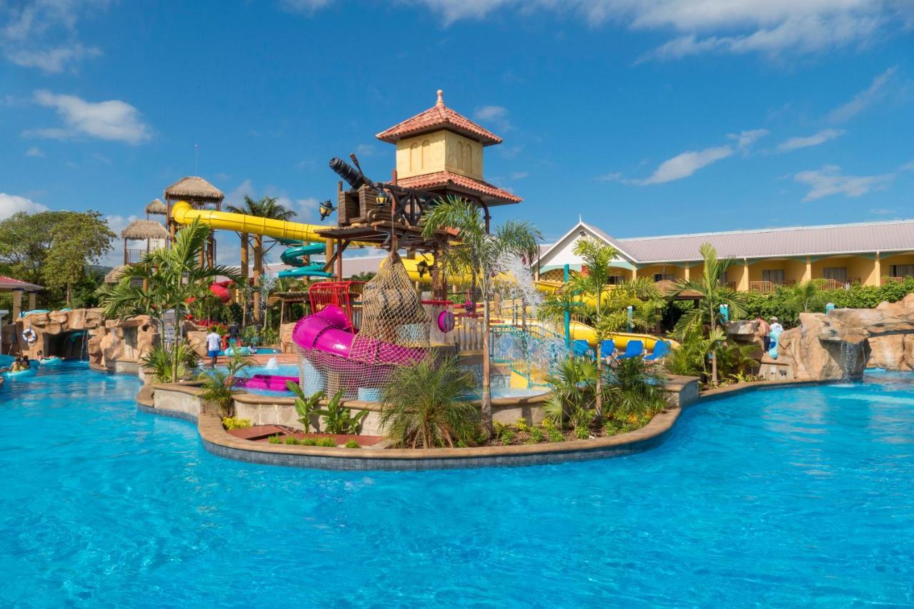 Jewel Runaway Bay Beach Resort & Waterpark Exterior foto